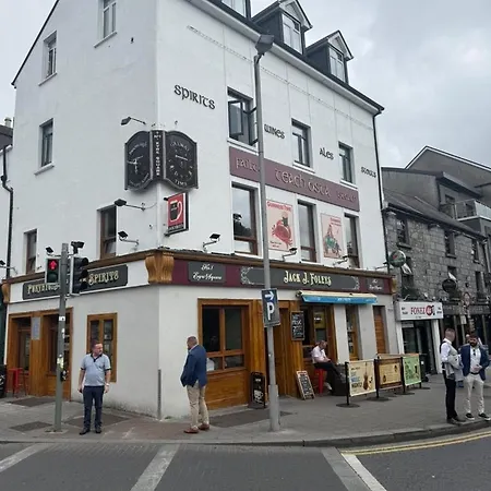 The Draper At Eyre Square Bed & Breakfast Galway