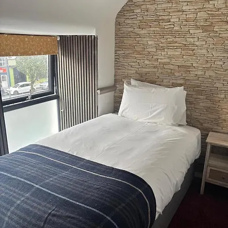 The Draper At Eyre Square Bed & Breakfast Galway